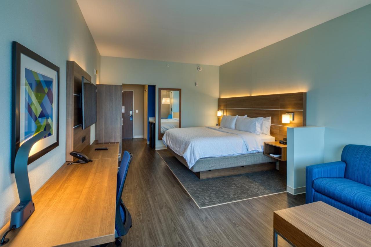 Holiday Inn Express & Suites - Charlotte - South End By Ihg Εξωτερικό φωτογραφία
