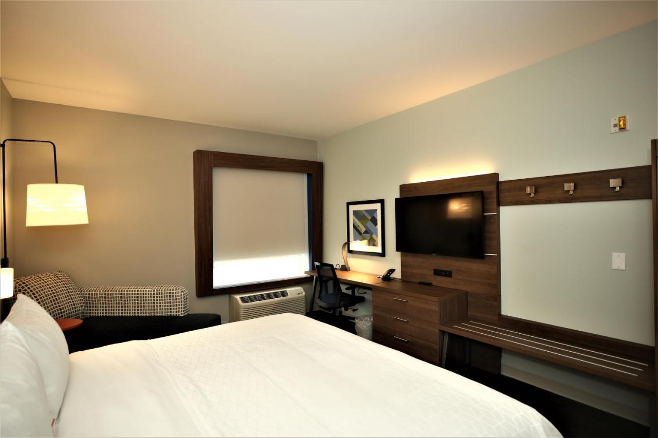Holiday Inn Express & Suites - Charlotte - South End By Ihg Εξωτερικό φωτογραφία