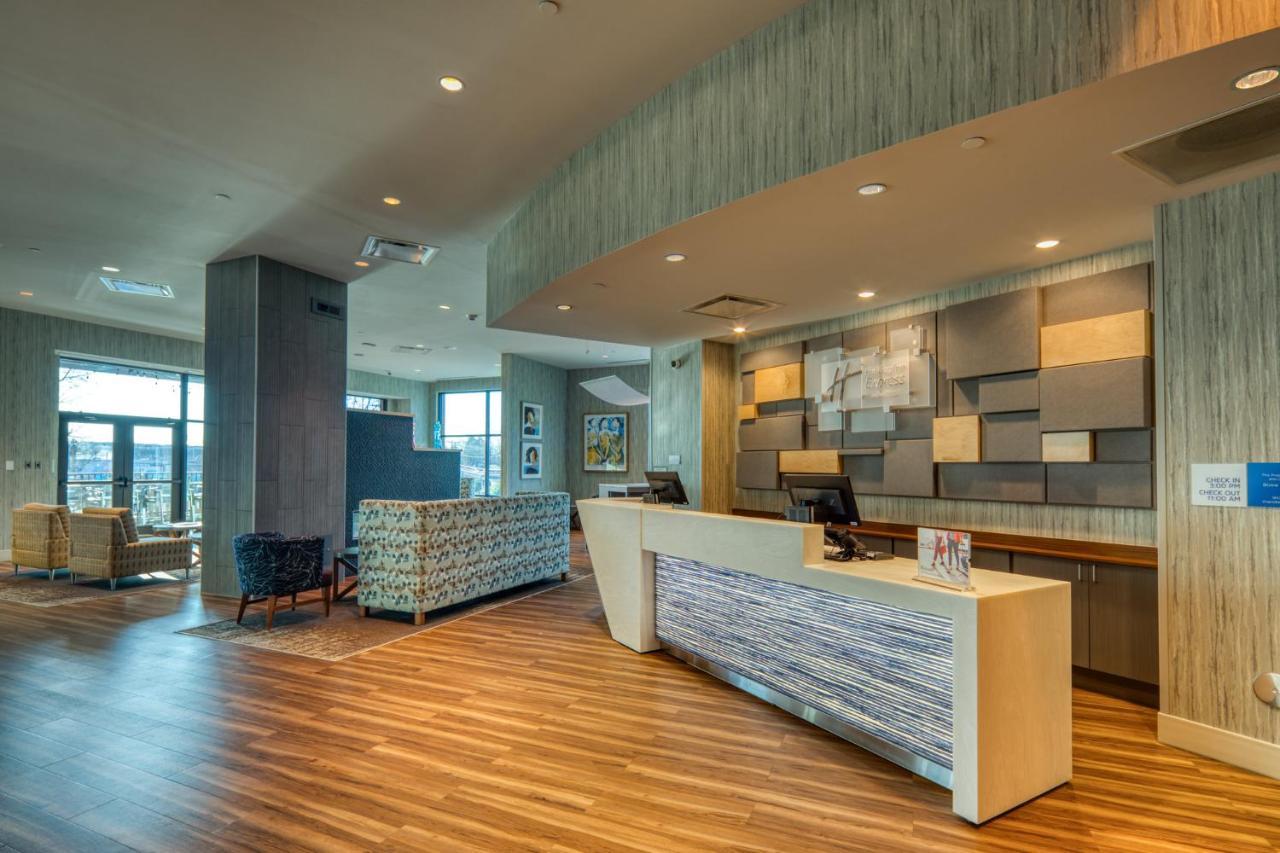 Holiday Inn Express & Suites - Charlotte - South End By Ihg Εξωτερικό φωτογραφία