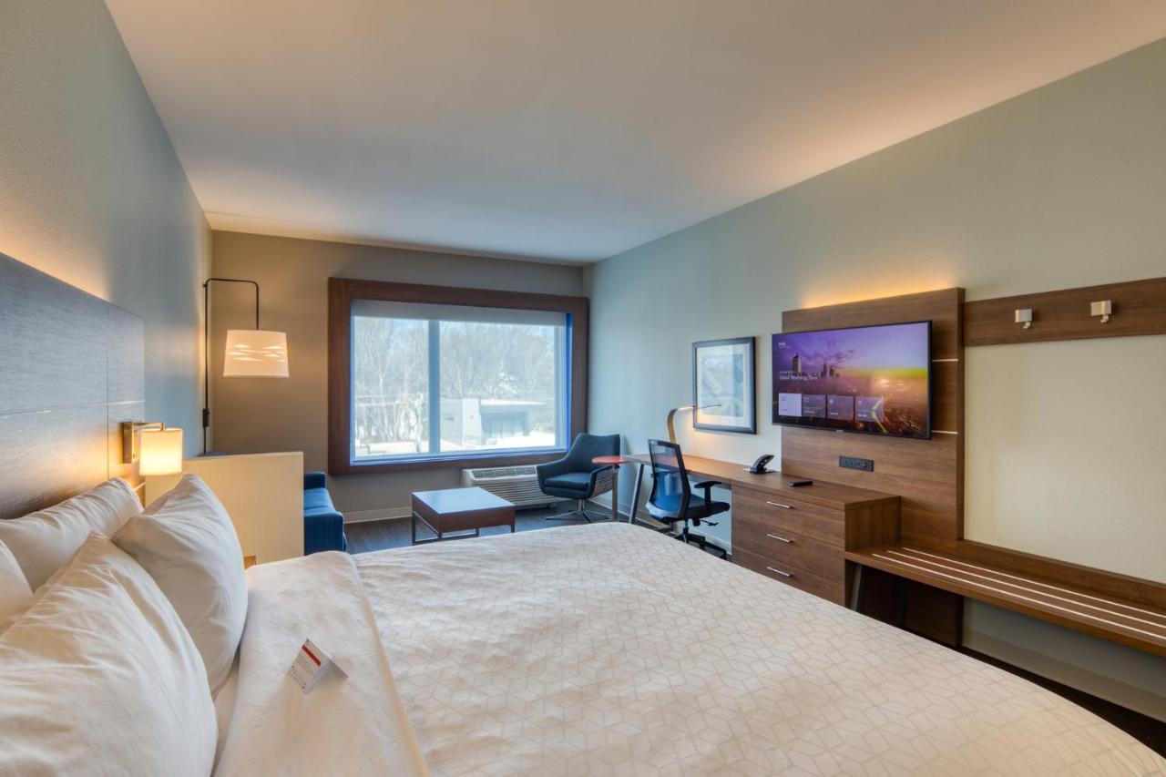 Holiday Inn Express & Suites - Charlotte - South End By Ihg Εξωτερικό φωτογραφία