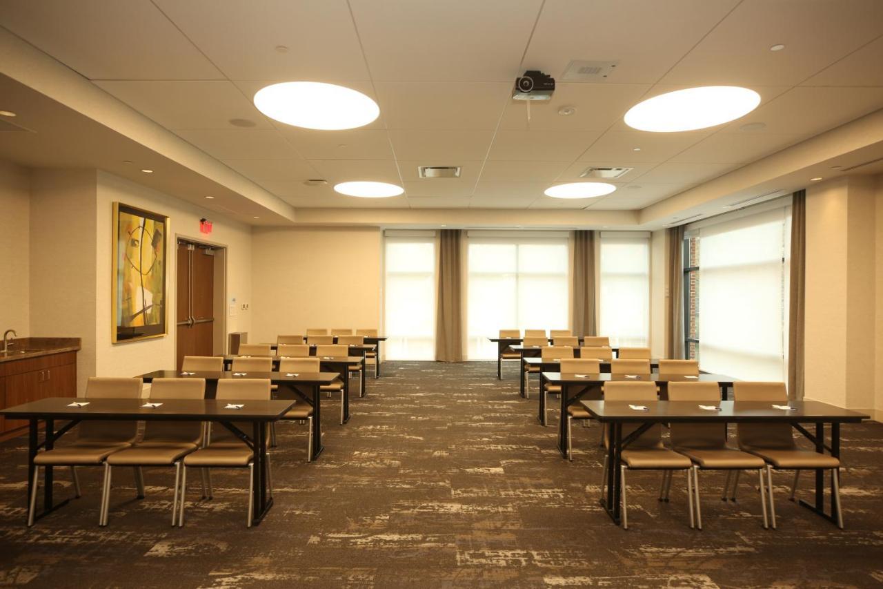 Holiday Inn Express & Suites - Charlotte - South End By Ihg Εξωτερικό φωτογραφία